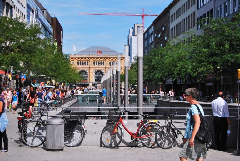 The Role of Eyewear in Enhancing Artistic Expressions: 11xplay, India 24 bet login registration, Skyiplay